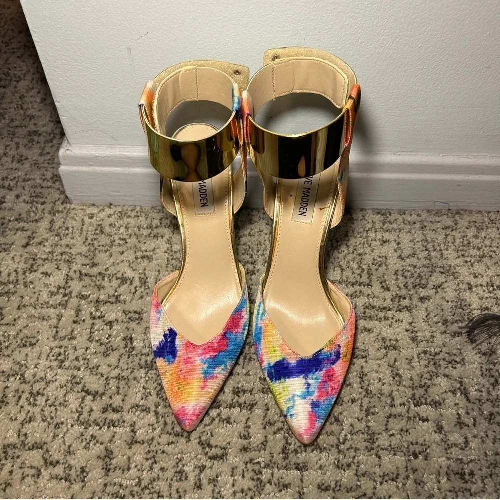 Steve Madden Peggie Tie-Dye Pointed Toe Gold Ankle Strap Heels Size 7.5
